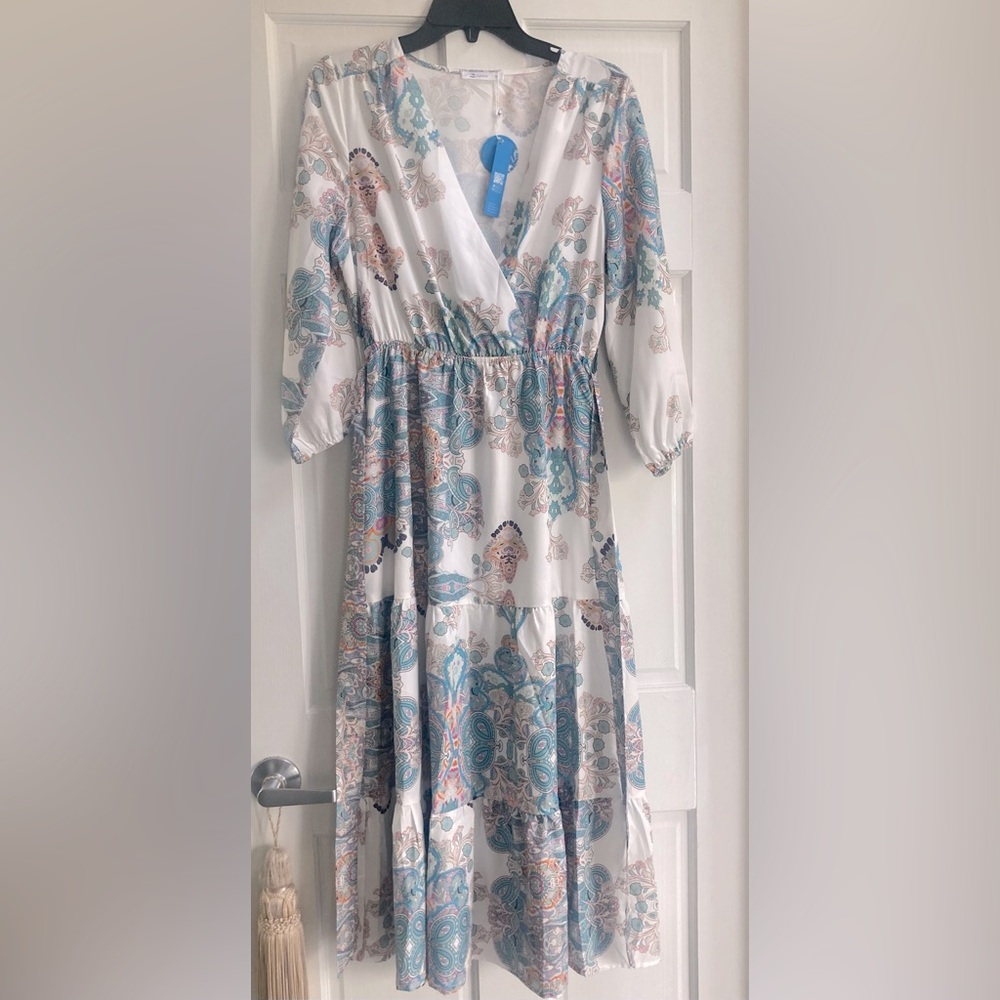 Cupshe 3/4sleeve paisley/floral v neck belted dress medium
